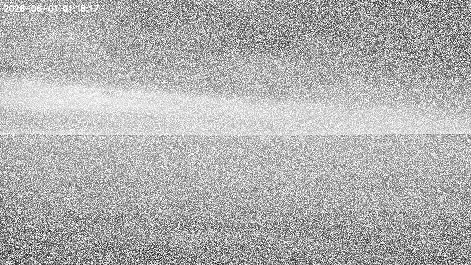 Default camera view swamped by IR night-vision grain