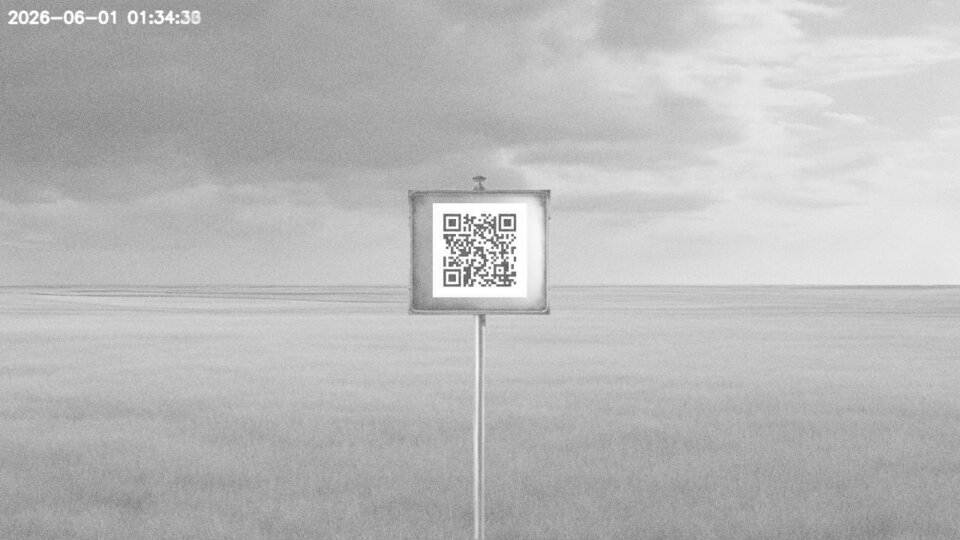Mask disabled and frames averaged — the QR marker is now sharp